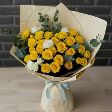 Букет цветов из:  Розы в Усть-Калманке