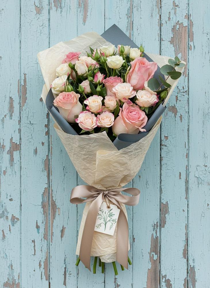 Букет цветов из: Розы в Усть-Калманке