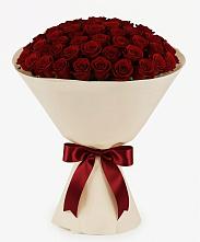 Букет 101 Бордовая роза Блэк Бакарра в Усть-Калманке