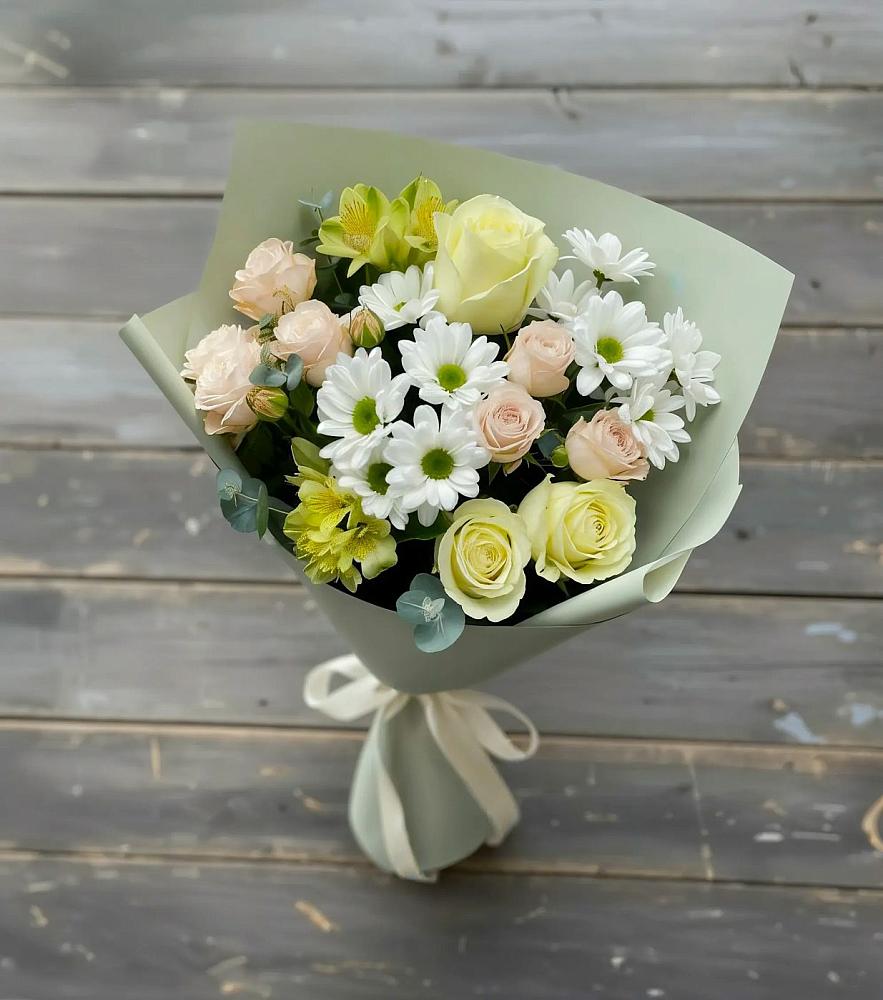 Букет цветов из: Альстромерии, Розы и Хризантемы в Усть-Калманке