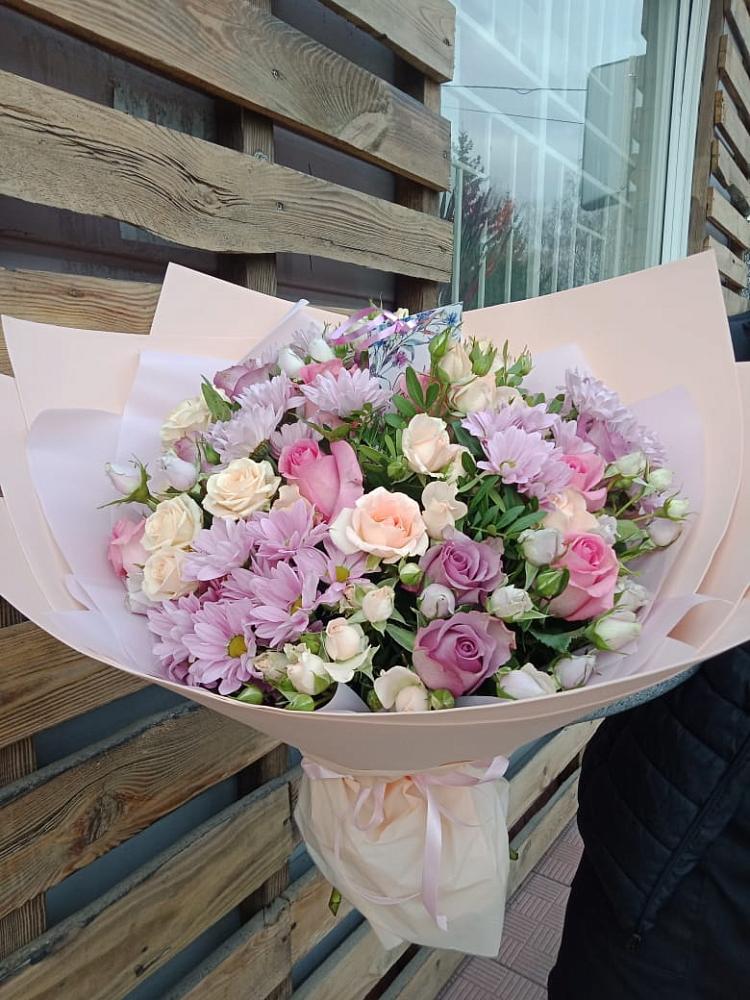 Букет цветов из: Розы и Хризантемы в Усть-Калманке