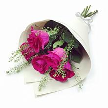 Букет цветов из:  Розы в Усть-Калманке