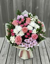 Букет цветов из:  Альстромерии, Гвоздики, Розы и Хризантемы в Усть-Калманке