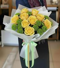 Букет цветов из:  Хризантемы и Розы в Усть-Калманке