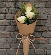 Букет цветов из:  Розы в Усть-Калманке