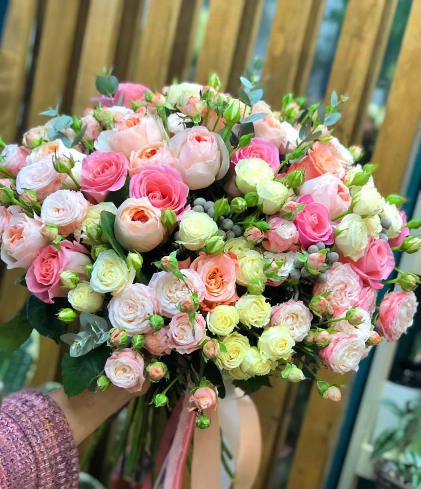 Букет цветов из: Розы в Усть-Калманке