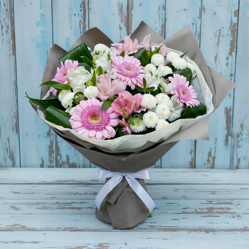 Букет цветов из: Герберы, Альстромерии и Хризантемы в Усть-Калманке