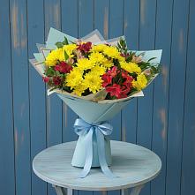 Букет цветов из:  Альстромерии и Хризантемы в Усть-Калманке