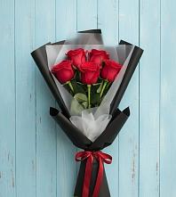 Букет цветов из:  Розы в Усть-Калманке