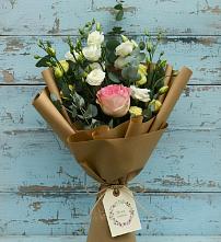 Букет цветов из:  Розы и Лизиантусы #REPLACE_PRED# Усть-Калманке